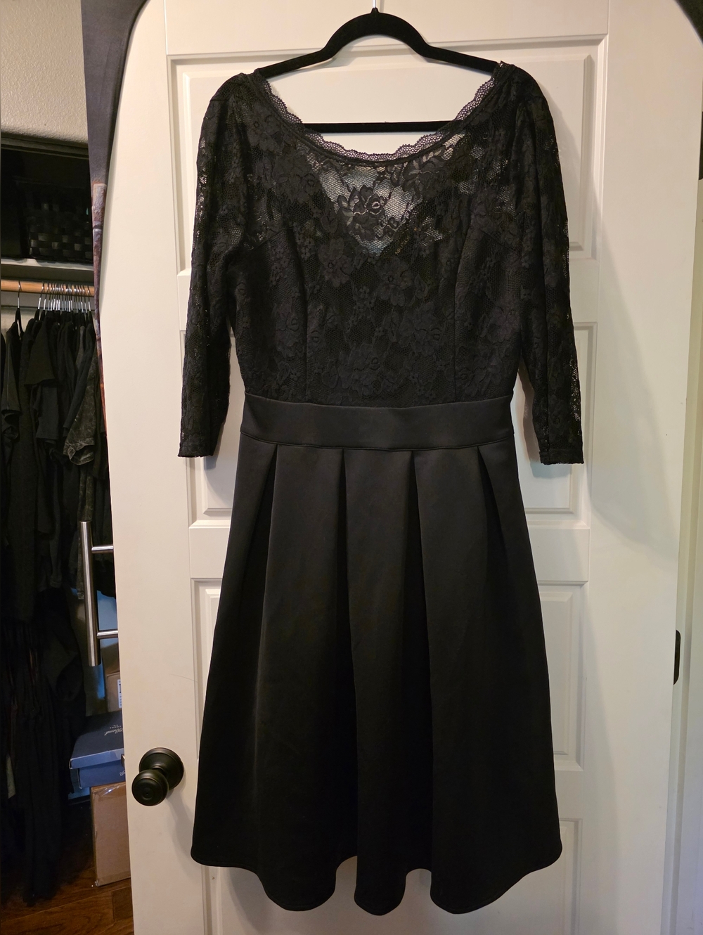 Miusol Lace Half Sleeve Midi Dress With Low V Back